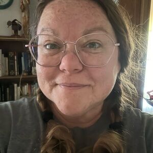 Meet your Posher, Angie